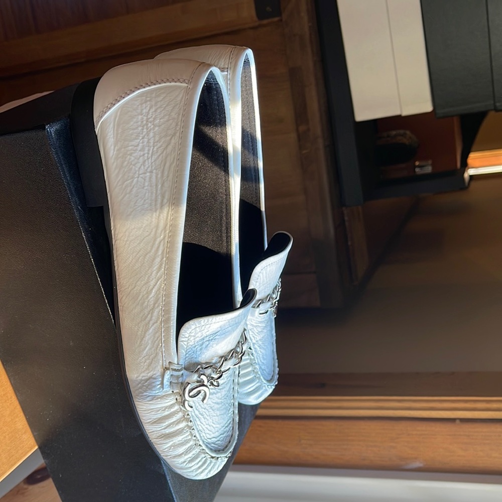 White mocassins- loafer - Picture 1 of 7